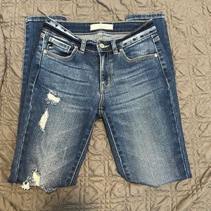 𝅺Kan can mid rise skinny, jean size 3
